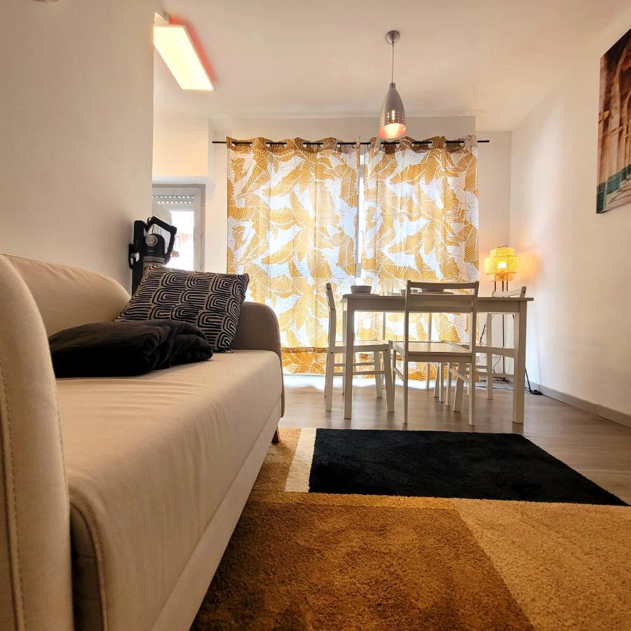 Le Revol Apartment เกรอน็อบล์ ภายนอก รูปภาพ
